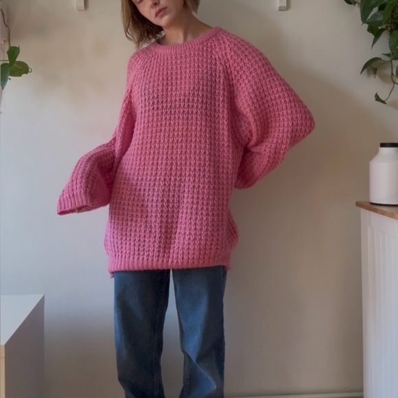 Vintage Bubblegum Pink Oversized Sweater – Dalia Sport, M - Picture 1 of 5